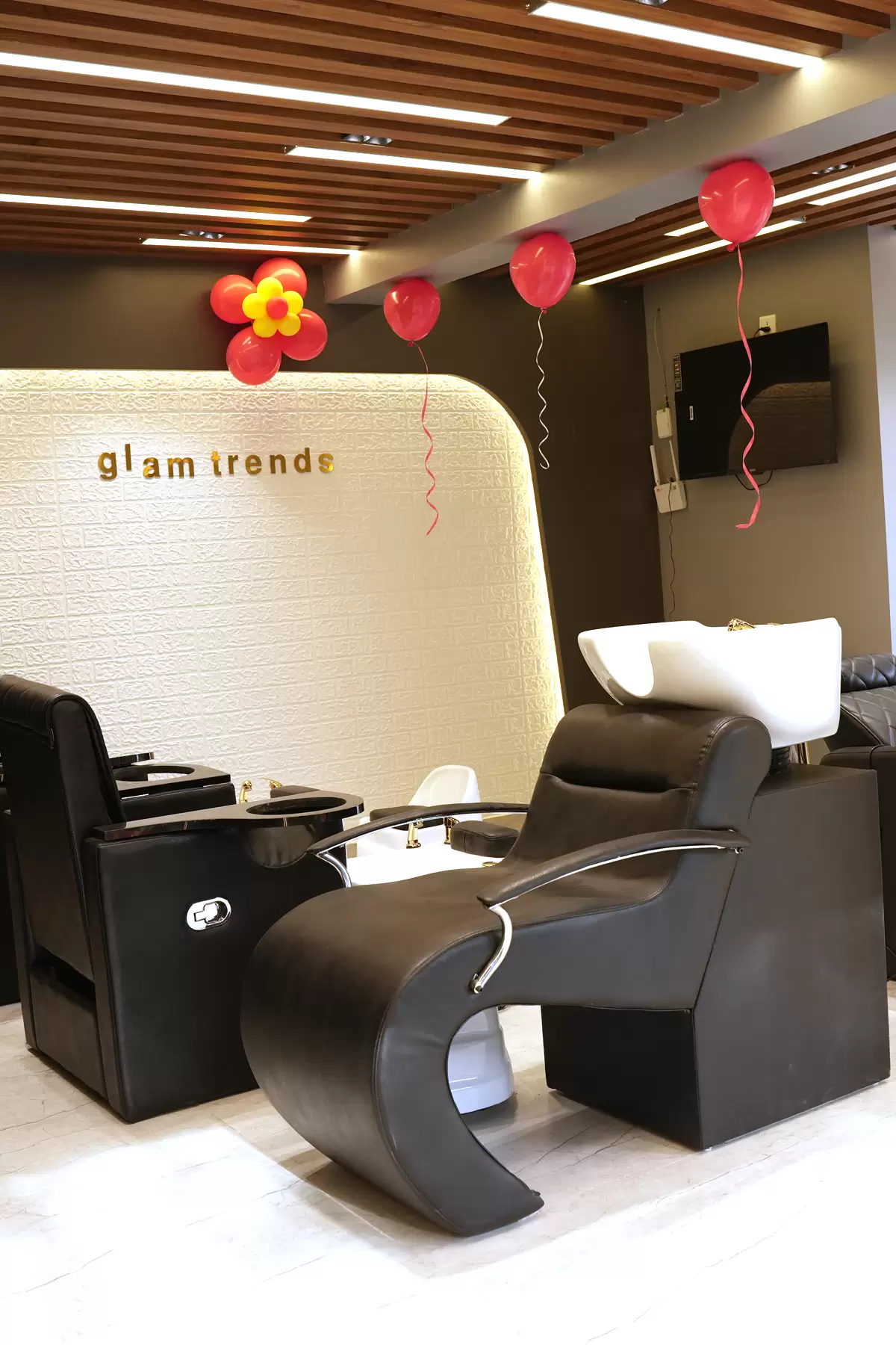 Best unisex salon franchise